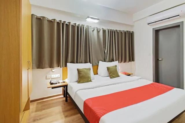 Kanak Beacon Hotel - Ashram Road Ahmedabad Exterior foto